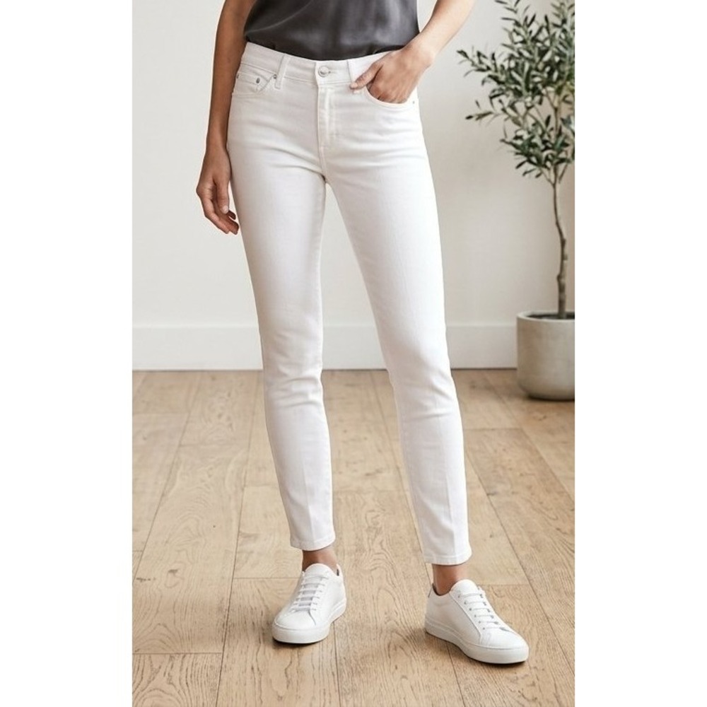 Vince Skinny Jeans in Optic White w/ Grinding Distressing - Sz 26 Coastal Prep